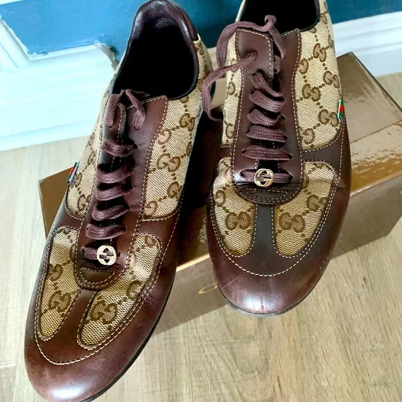 Gucci | Shoes | Gucci Sneakers | Poshmark display picture 1